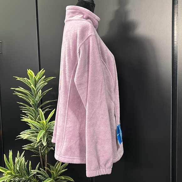 Columbia Mount Cannon Feece,full zip,regular fit,hip pockets,draw cord hem line - Picture 5 of 8